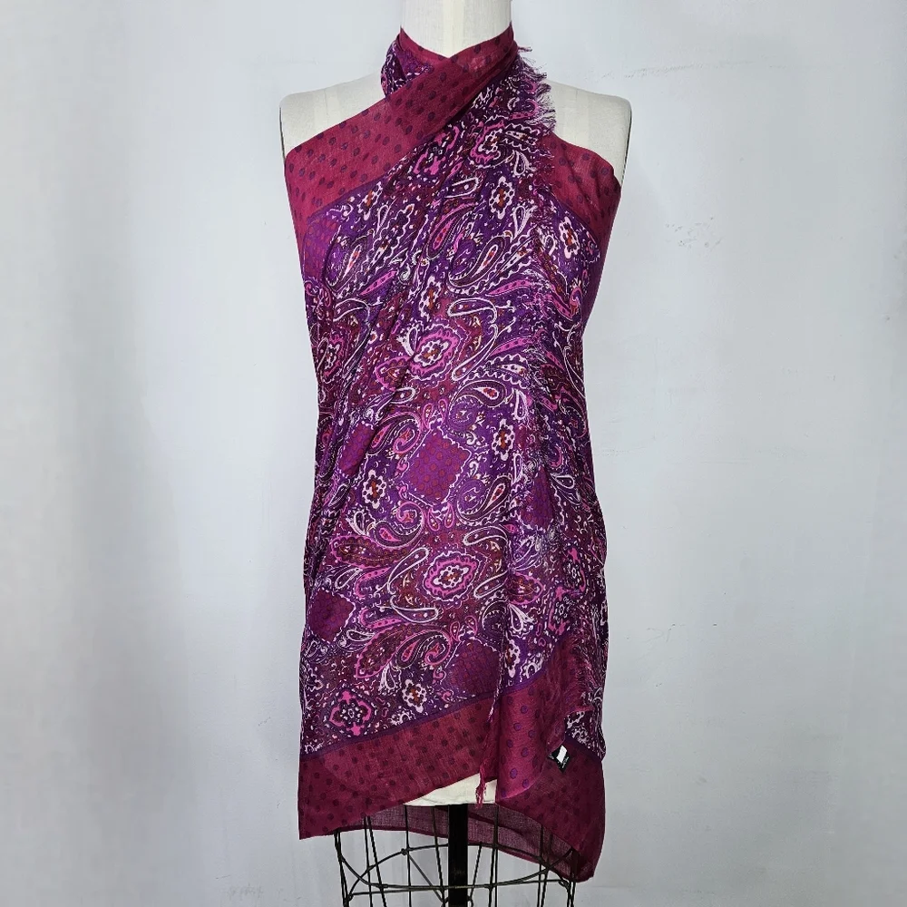 Banana Republic 60x37